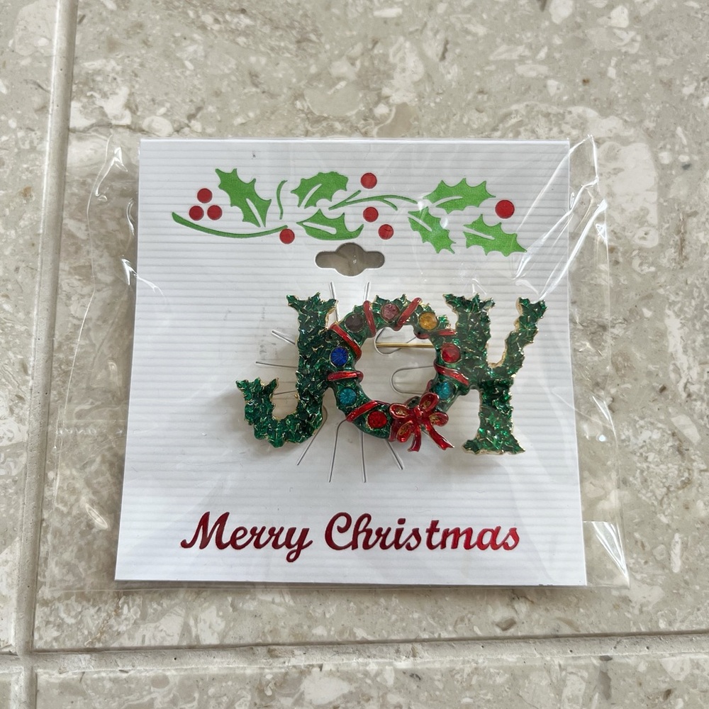 🌷2/$10🌷christmas joy pin